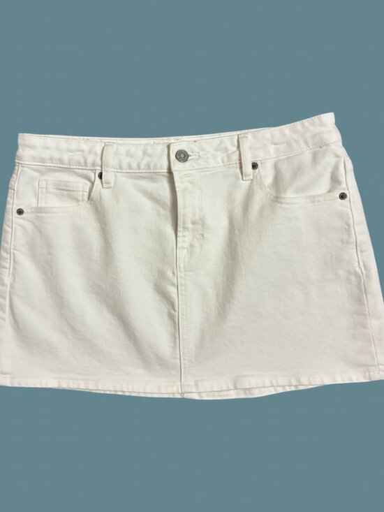 Sz.L*Hidden*White Denim Mini Skirt - Picture 3 of 4
